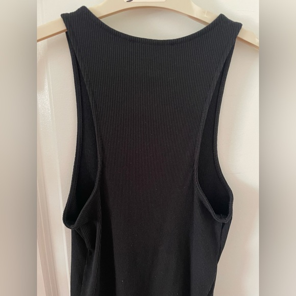 Black Express Pleated Tank Top - Picture 4 of 4
